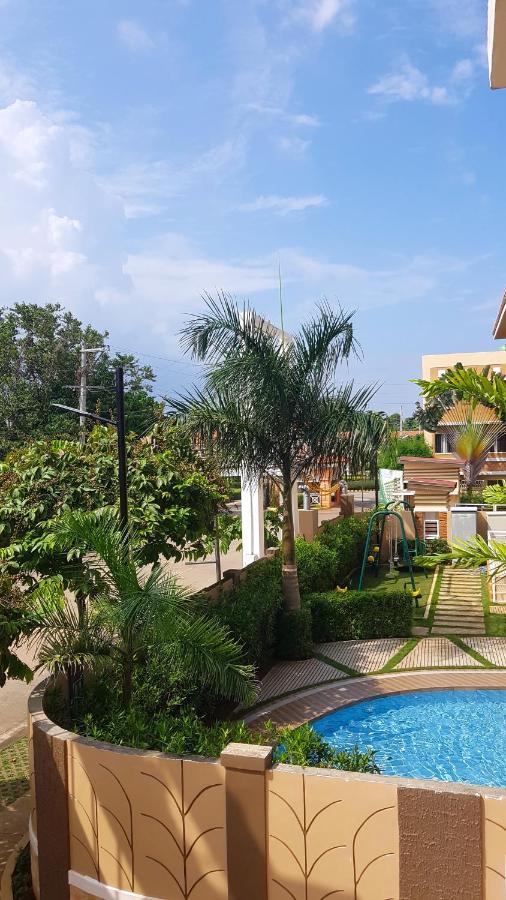 2 Bedroom And Studio Apartments With Private Pool And Gym In Vista Manors Verdant Puerto Princesa Buitenkant foto
