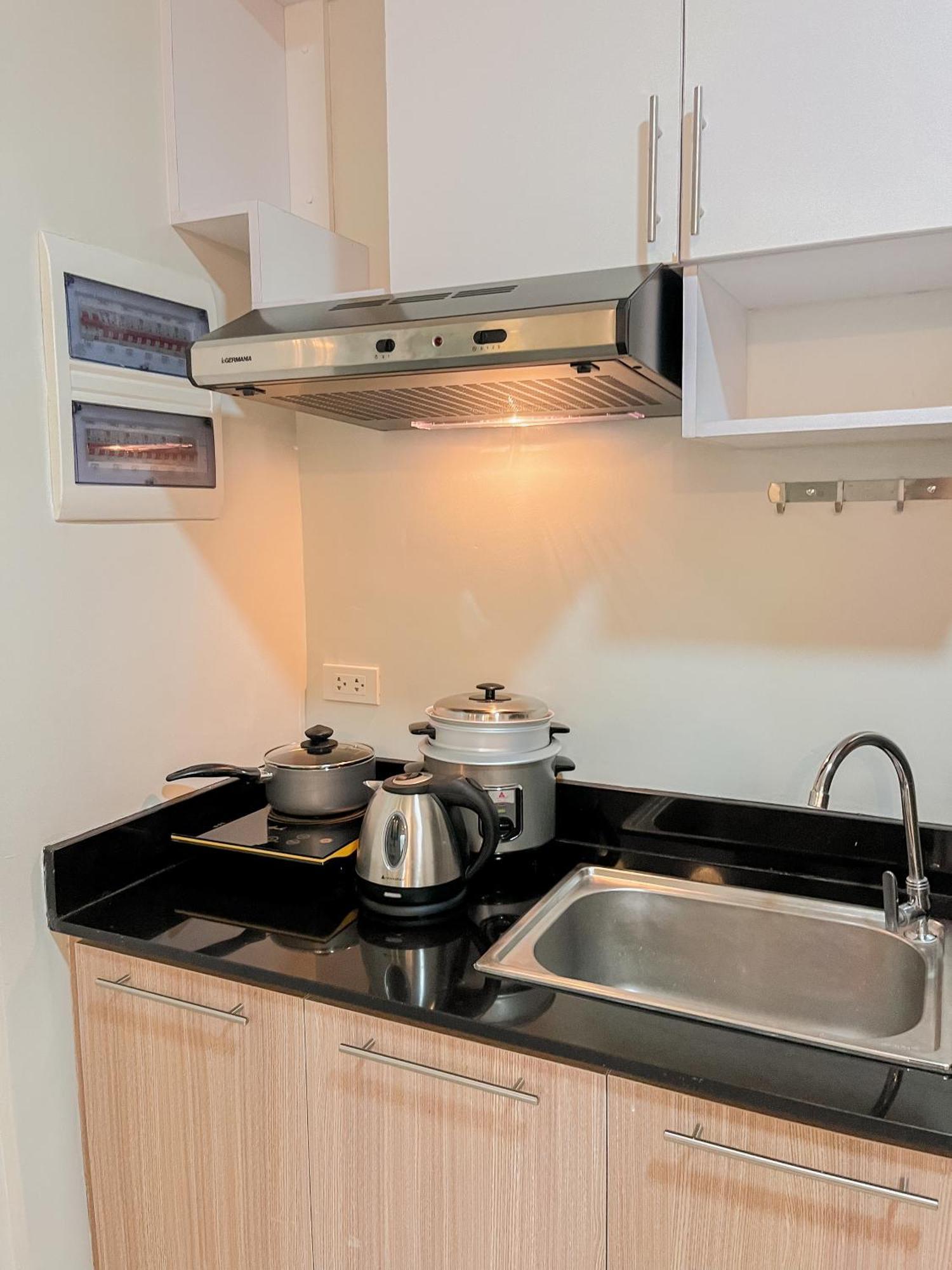 2 Bedroom And Studio Apartments With Private Pool And Gym In Vista Manors Verdant Puerto Princesa Buitenkant foto