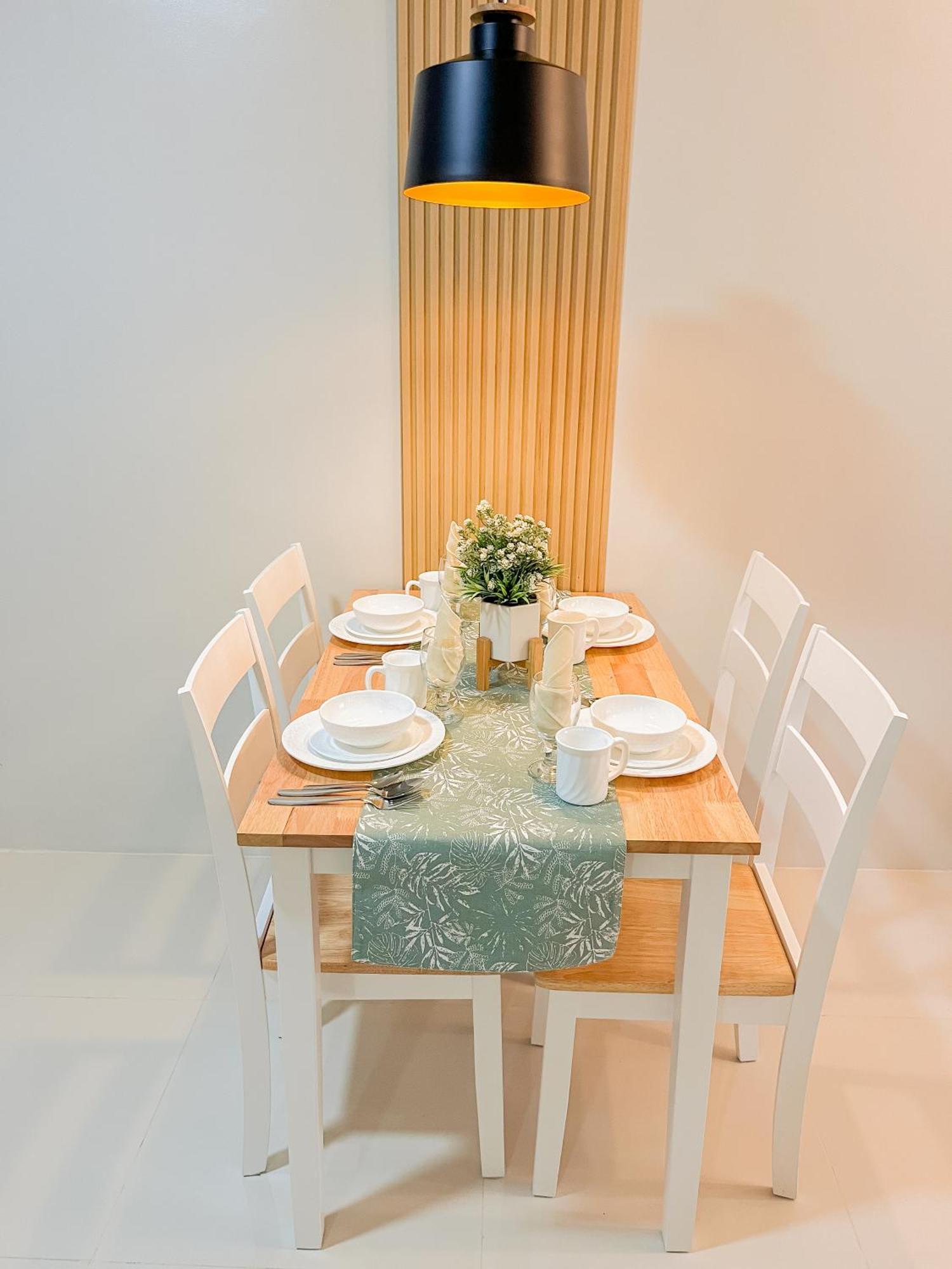 2 Bedroom And Studio Apartments With Private Pool And Gym In Vista Manors Verdant Puerto Princesa Buitenkant foto