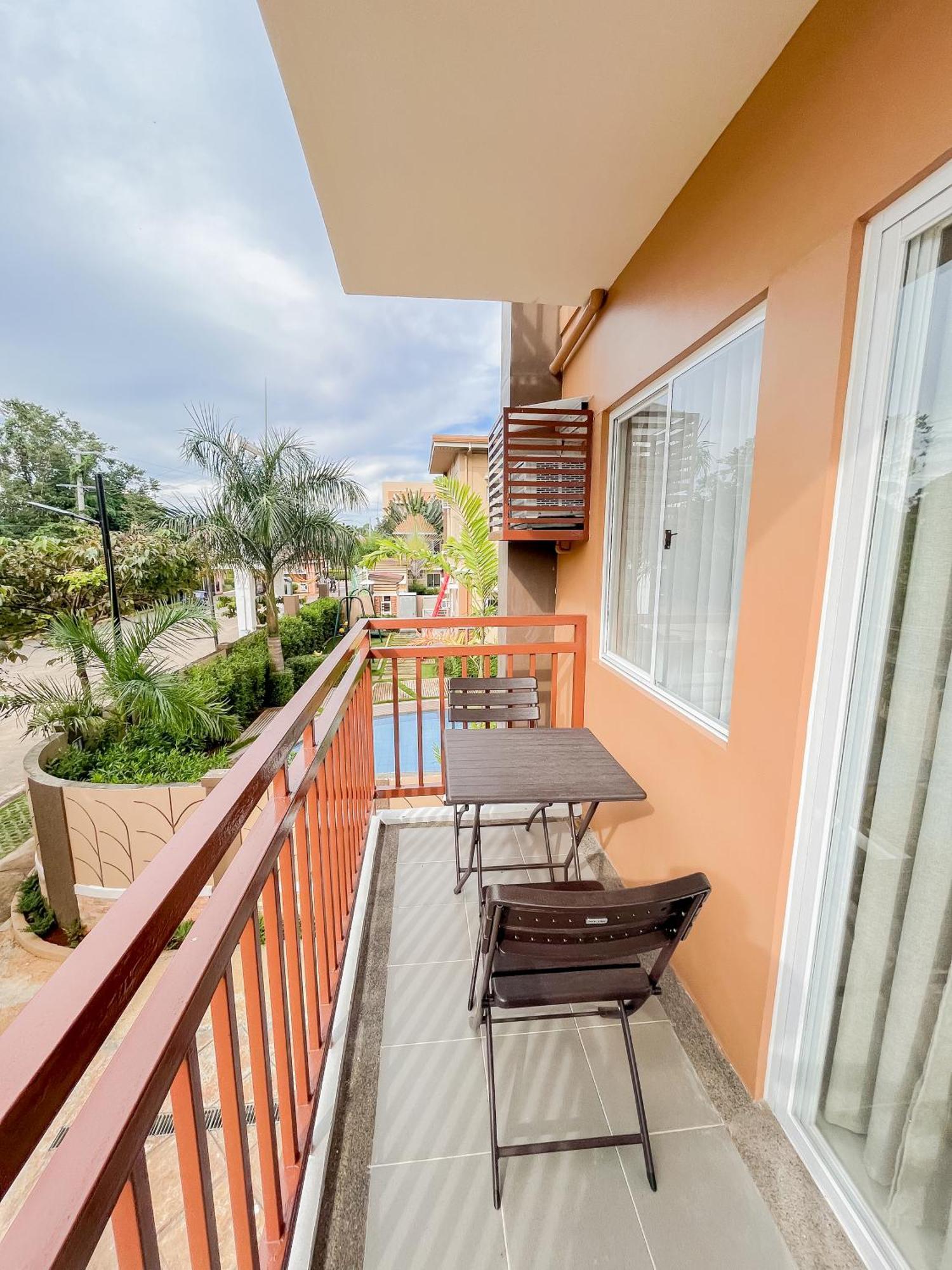 2 Bedroom And Studio Apartments With Private Pool And Gym In Vista Manors Verdant Puerto Princesa Buitenkant foto