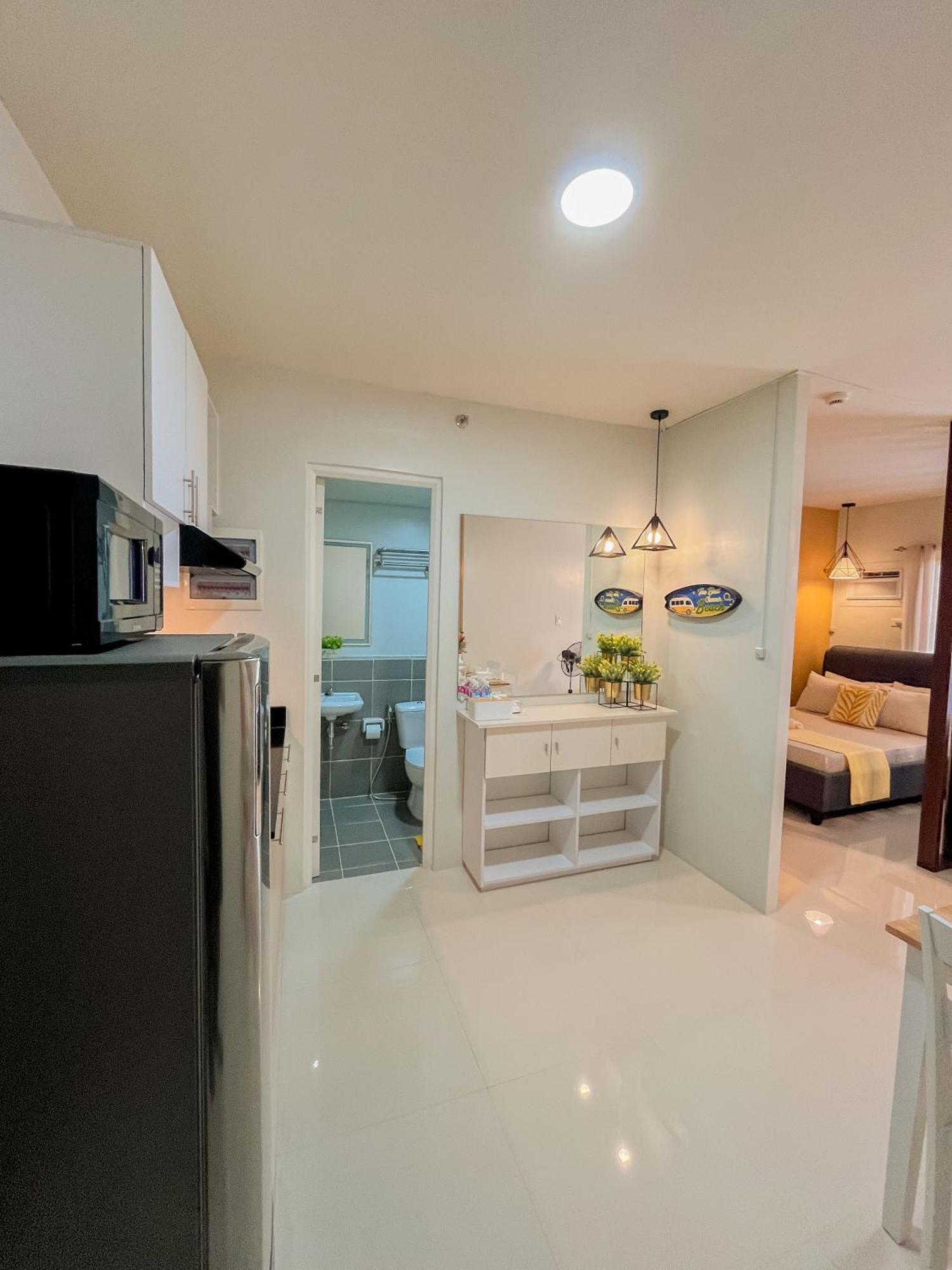 2 Bedroom And Studio Apartments With Private Pool And Gym In Vista Manors Verdant Puerto Princesa Buitenkant foto
