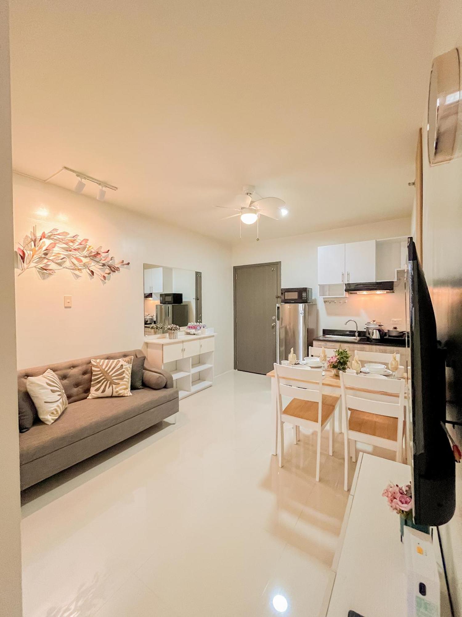 2 Bedroom And Studio Apartments With Private Pool And Gym In Vista Manors Verdant Puerto Princesa Buitenkant foto