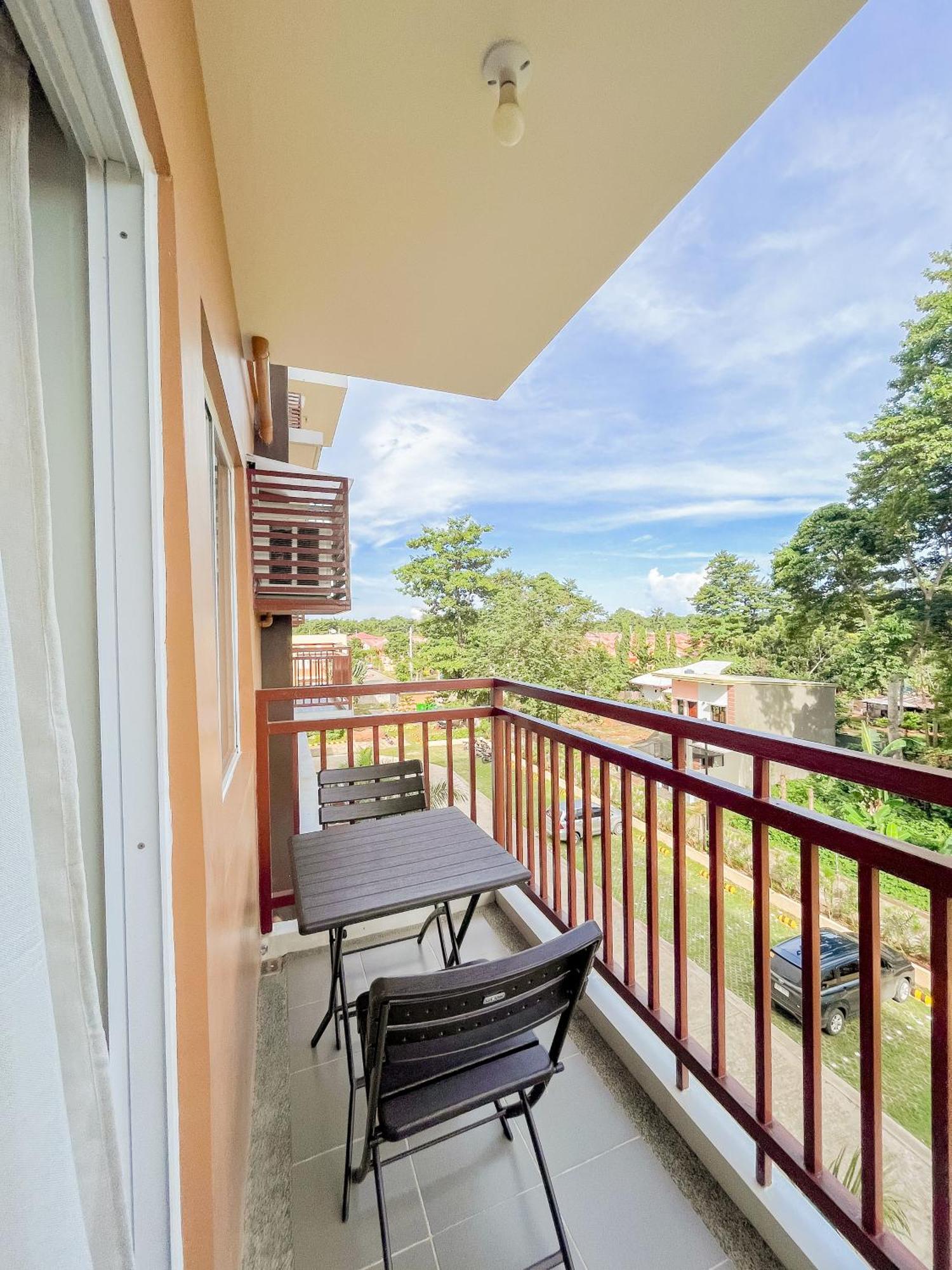2 Bedroom And Studio Apartments With Private Pool And Gym In Vista Manors Verdant Puerto Princesa Buitenkant foto