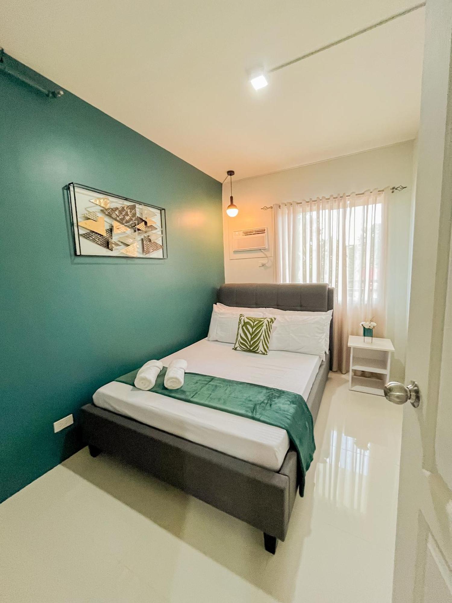 2 Bedroom And Studio Apartments With Private Pool And Gym In Vista Manors Verdant Puerto Princesa Buitenkant foto